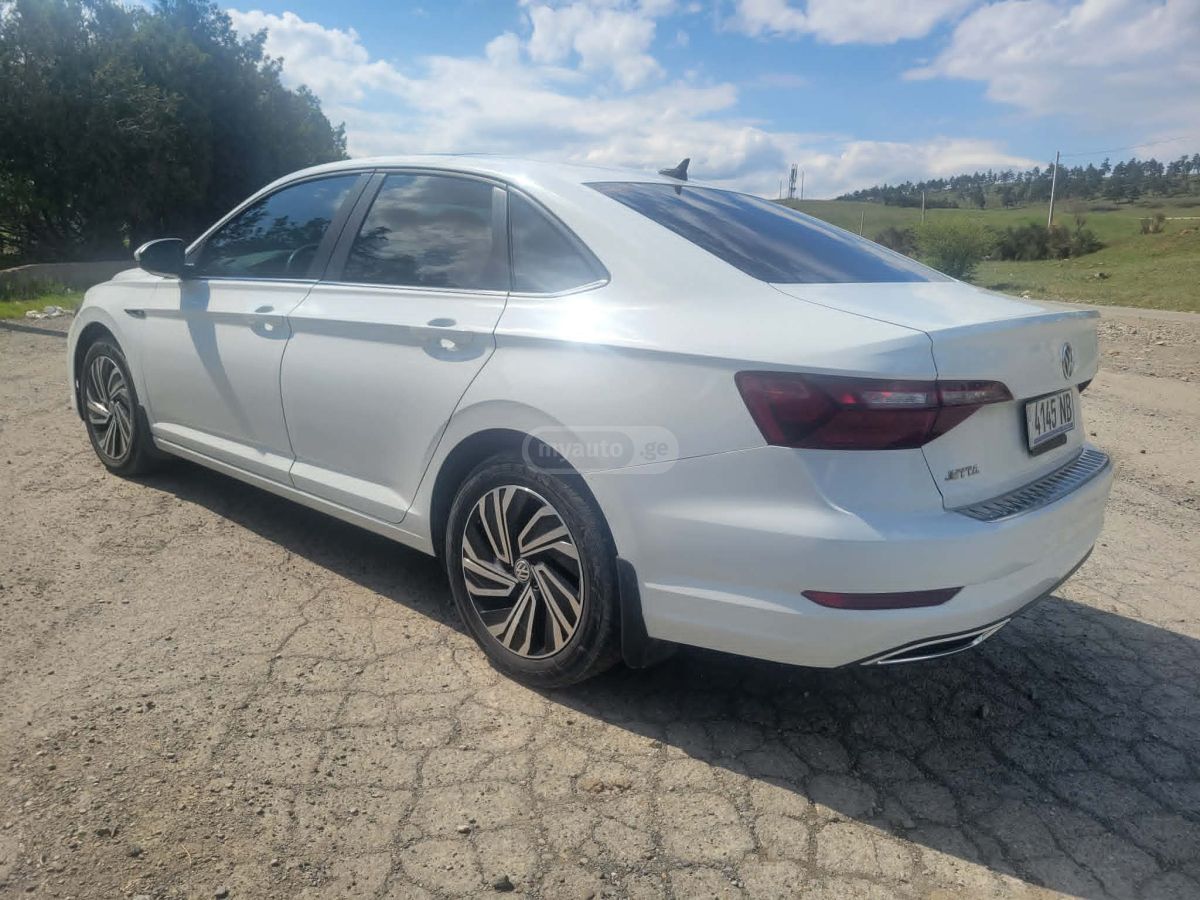 Volkswagen Jetta - фото 7