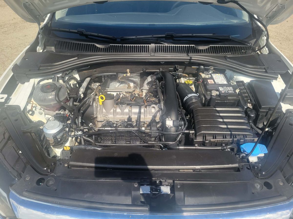 Volkswagen Jetta - фото 8