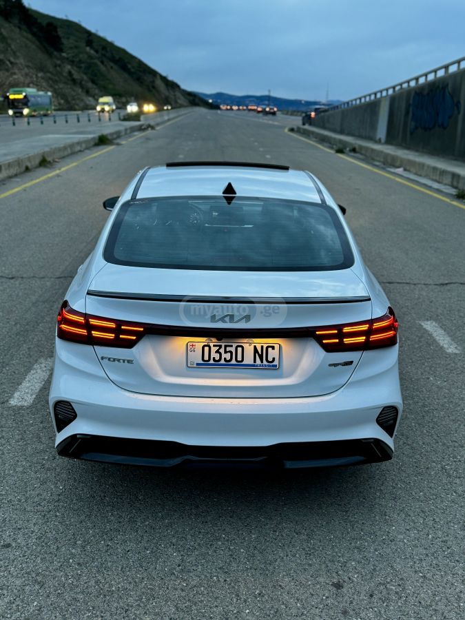 Kia Forte - фото 11