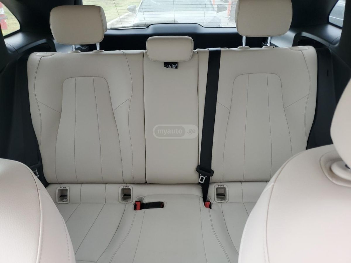 Mercedes-Benz GLA 250 - фото 10