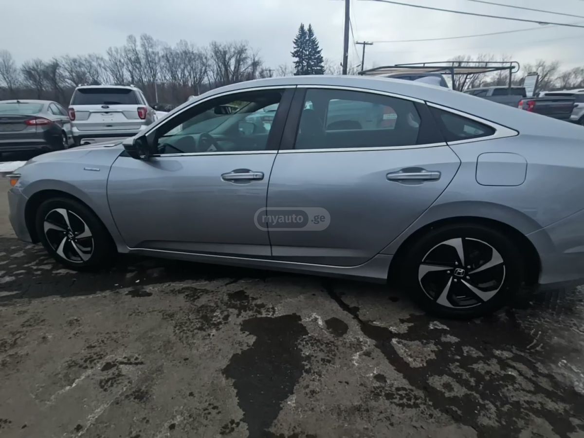 Honda Insight - фото 5