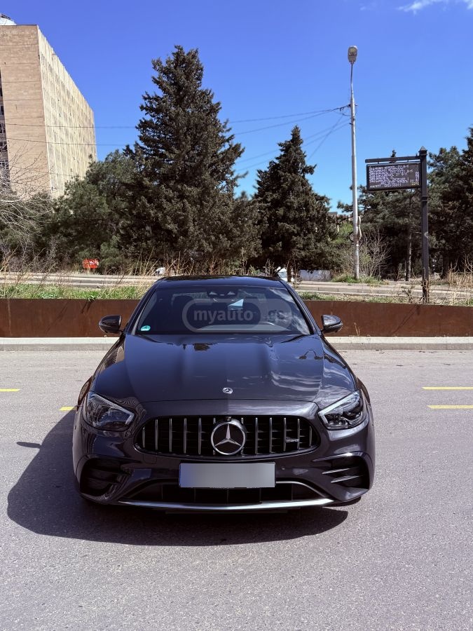 Mercedes-Benz E53 AMG - фото 1