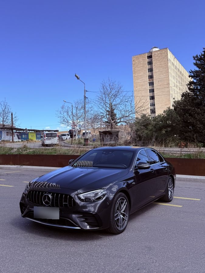 Mercedes-Benz E53 AMG - фото 4