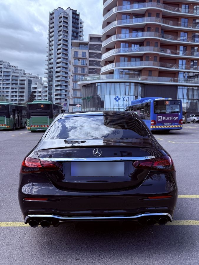 Mercedes-Benz E53 AMG - фото 8