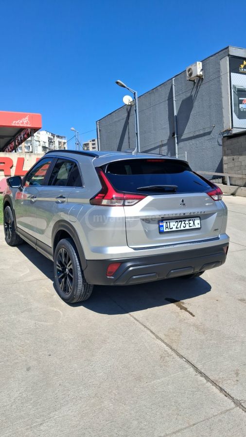 Mitsubishi Eclipse - фото 3