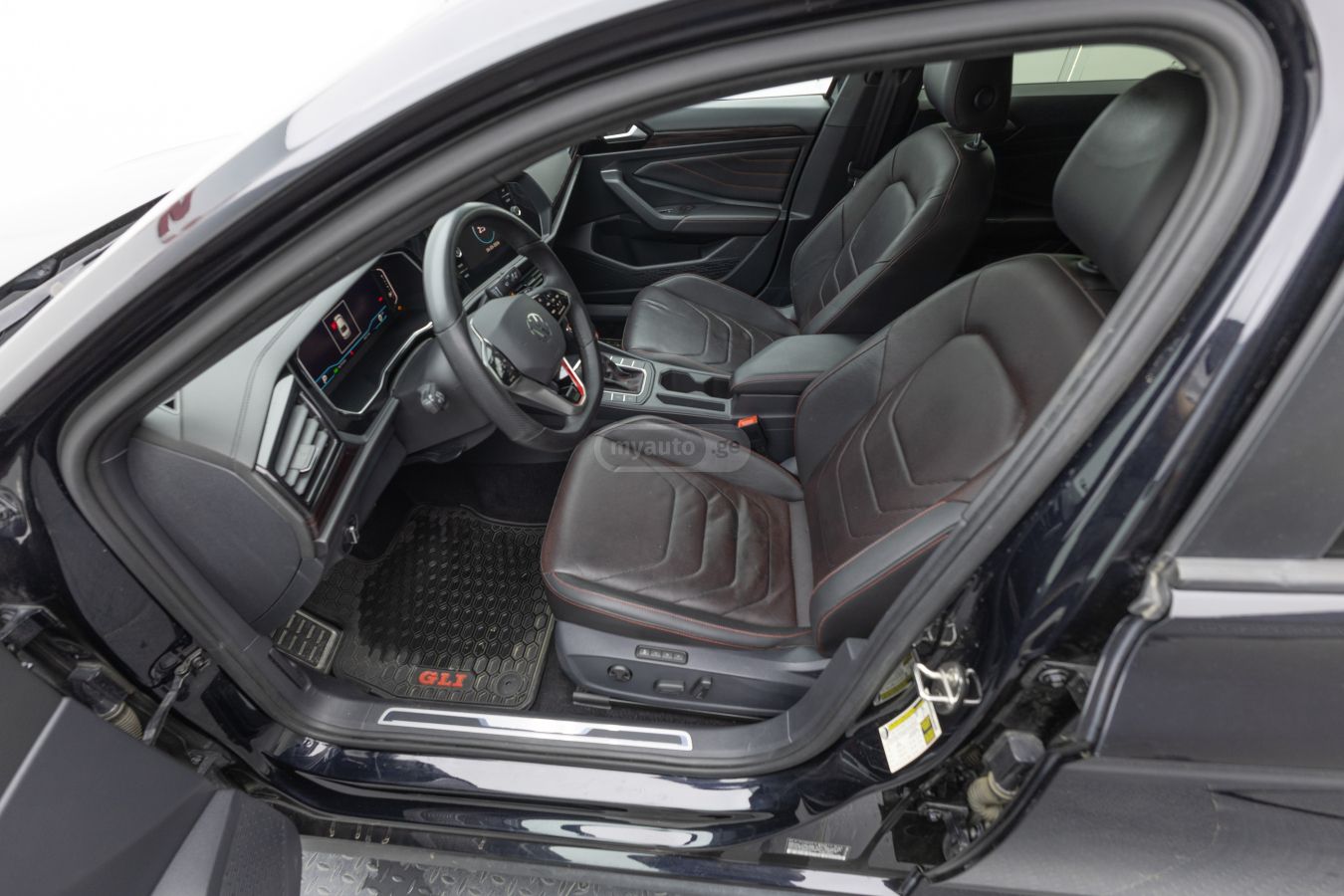 Volkswagen Jetta - фото 10