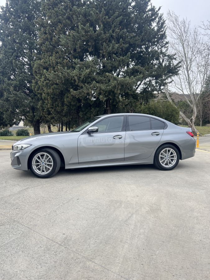 BMW  — миниатюра 3