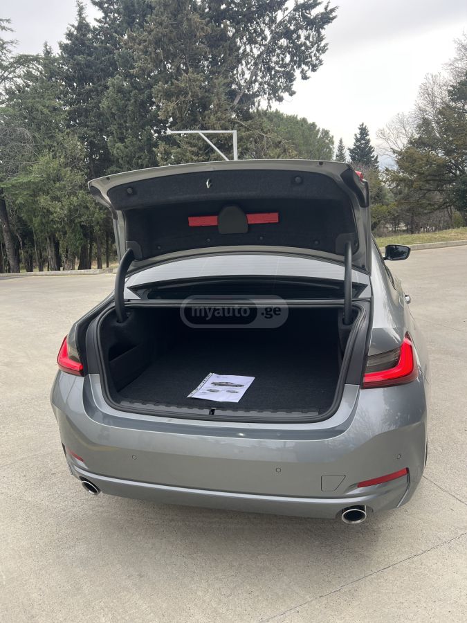 BMW  — миниатюра 7