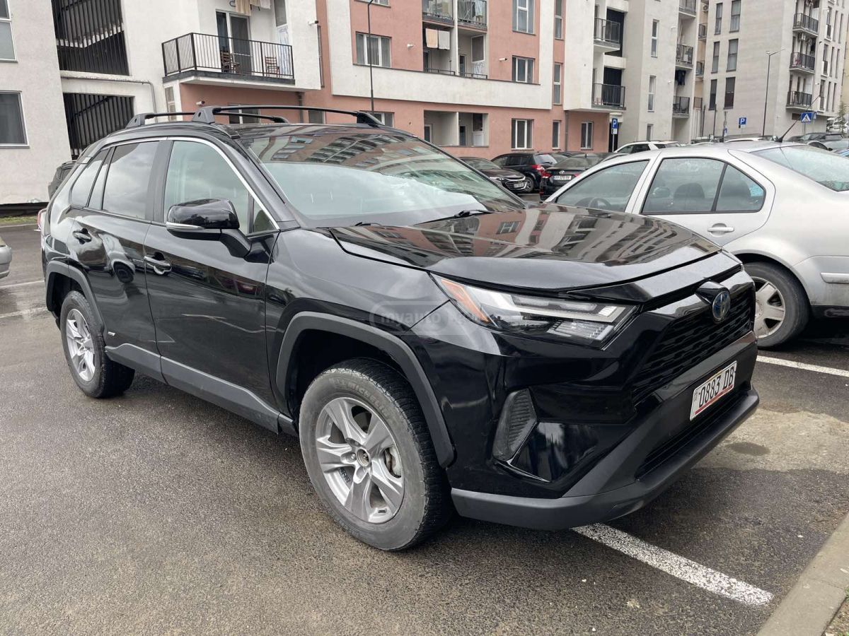 Toyota RAV 4 - фото 1