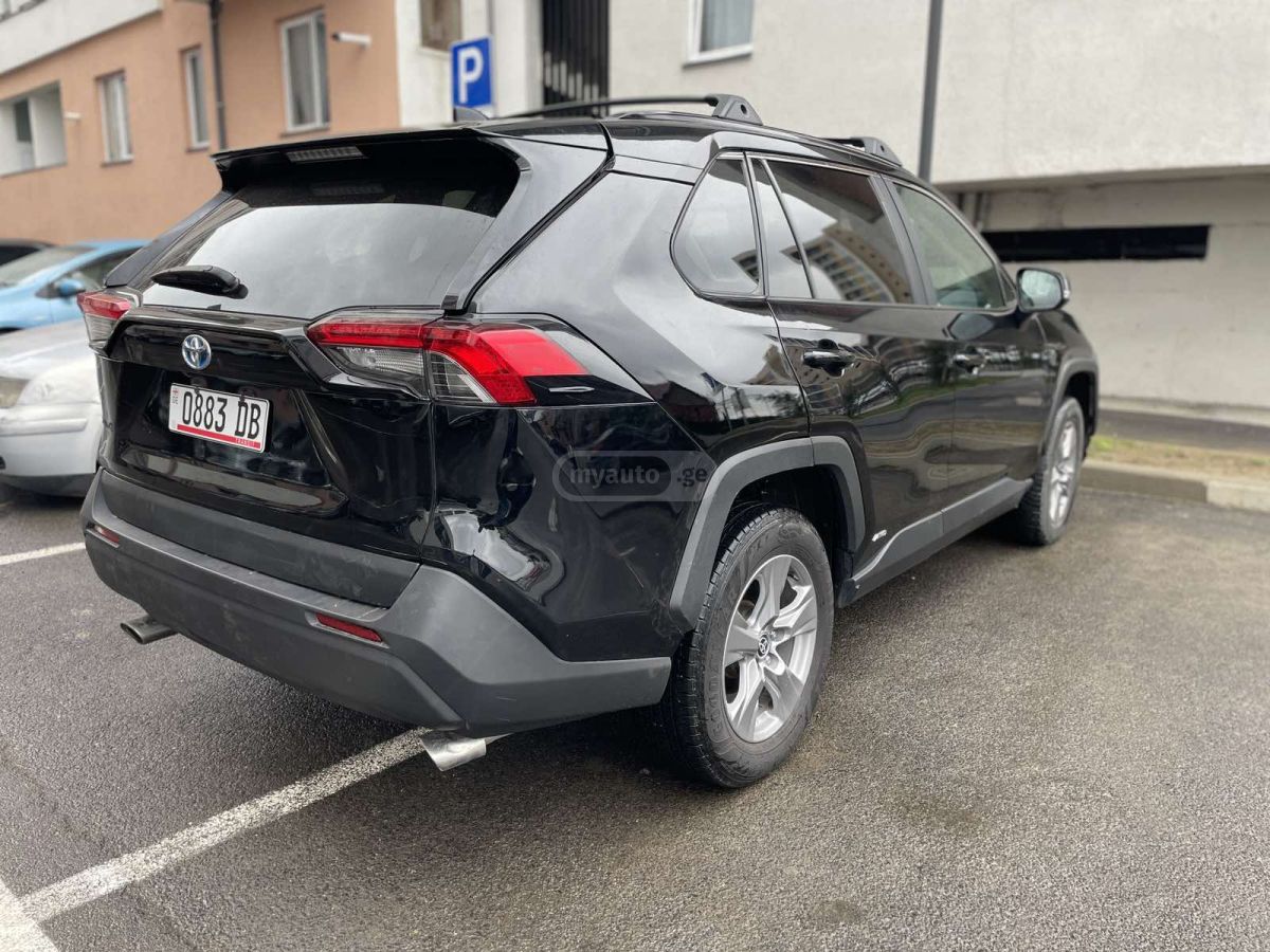 Toyota RAV 4 - фото 6