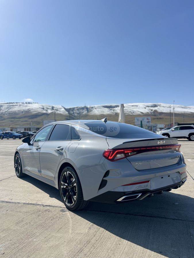 Kia K5 - фото 4