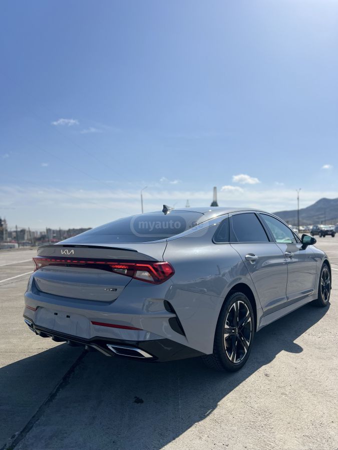 Kia K5 - фото 5