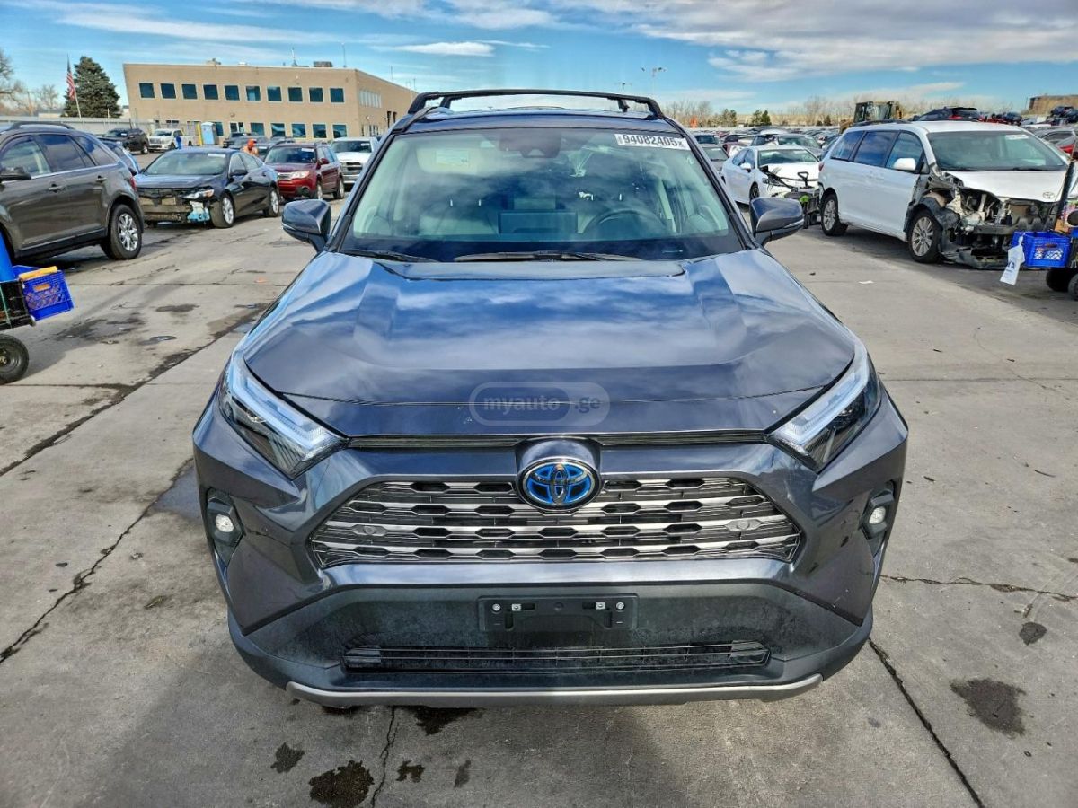 Toyota Limited 4dr All Wheel Drive CV — миниатюра 3