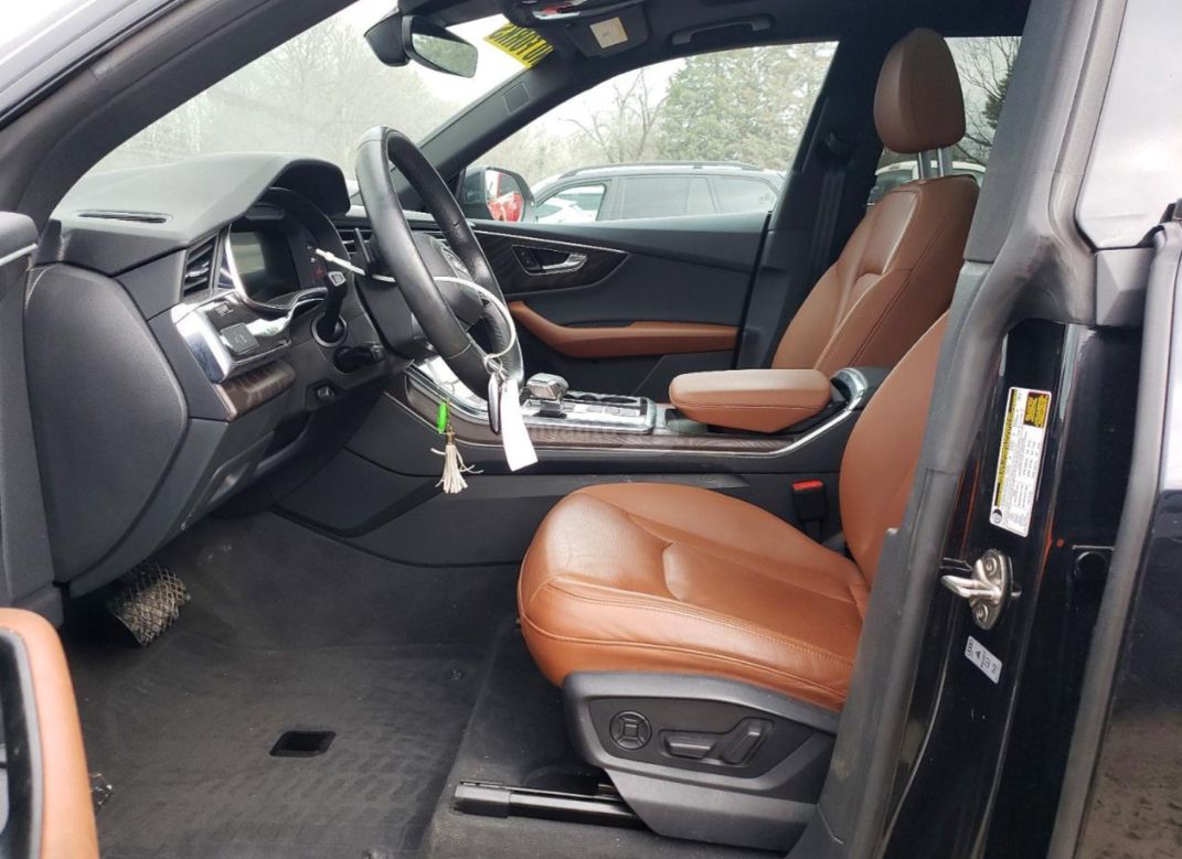 Audi Q8 - фото 4