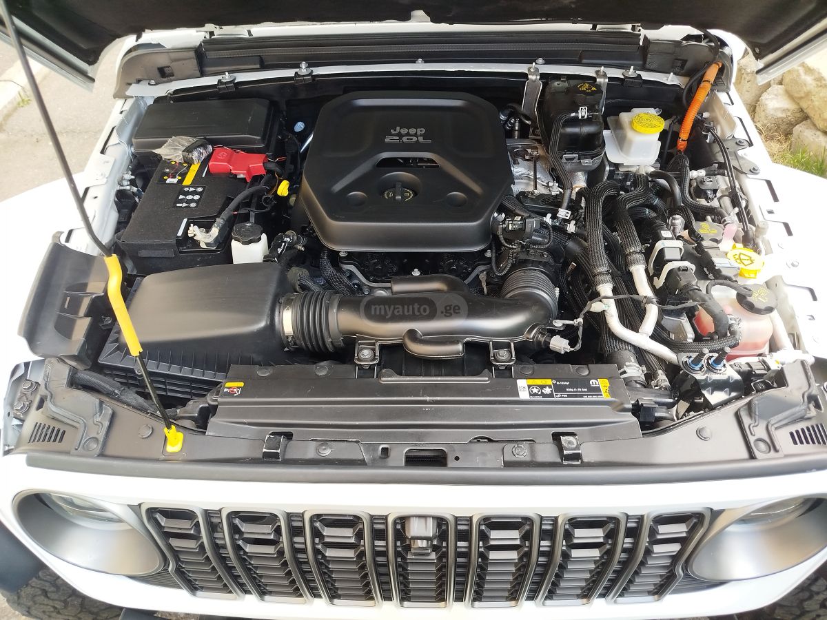 Jeep Wrangler - фото 14