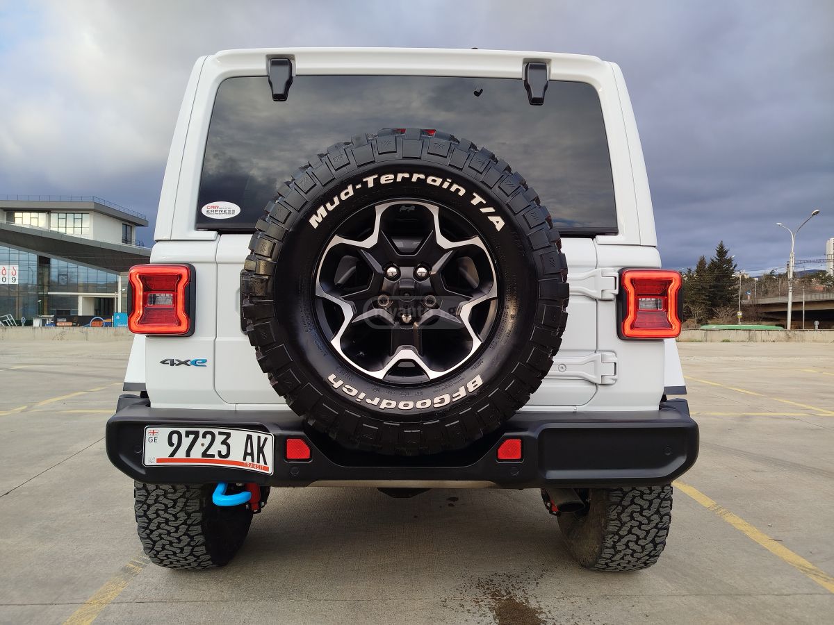 Jeep Wrangler - фото 2