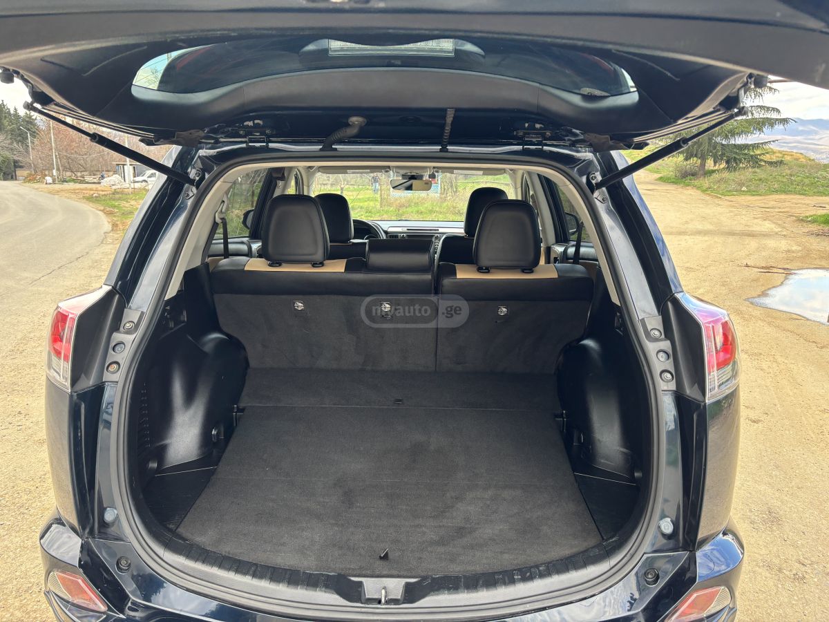 Toyota Rav 4 - фото 9