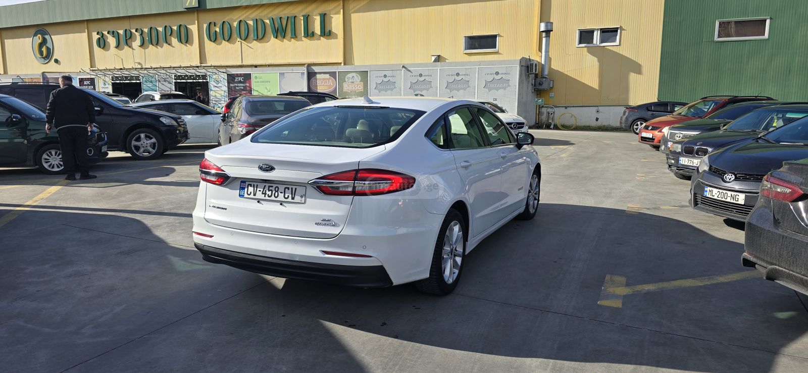 Ford Fusion - фото 3