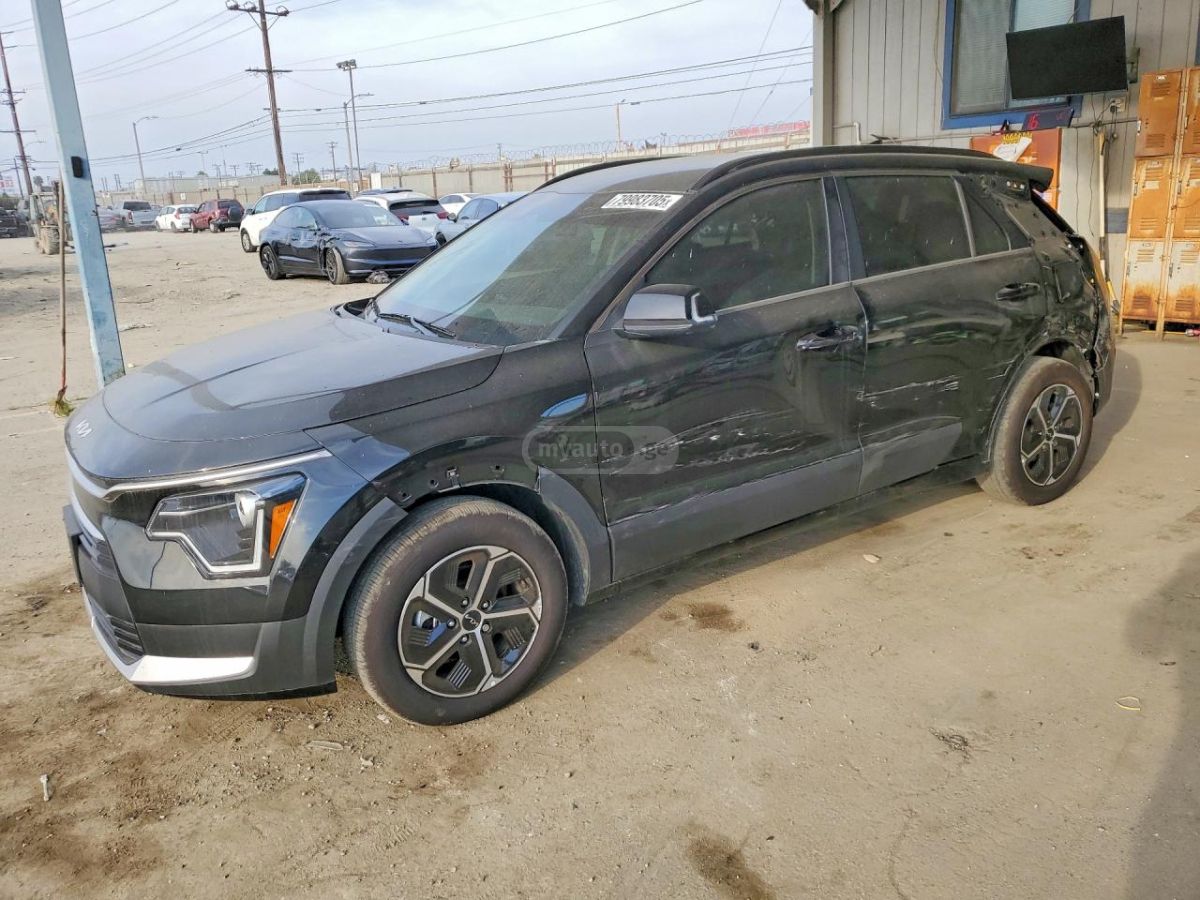 Kia EX — миниатюра 1