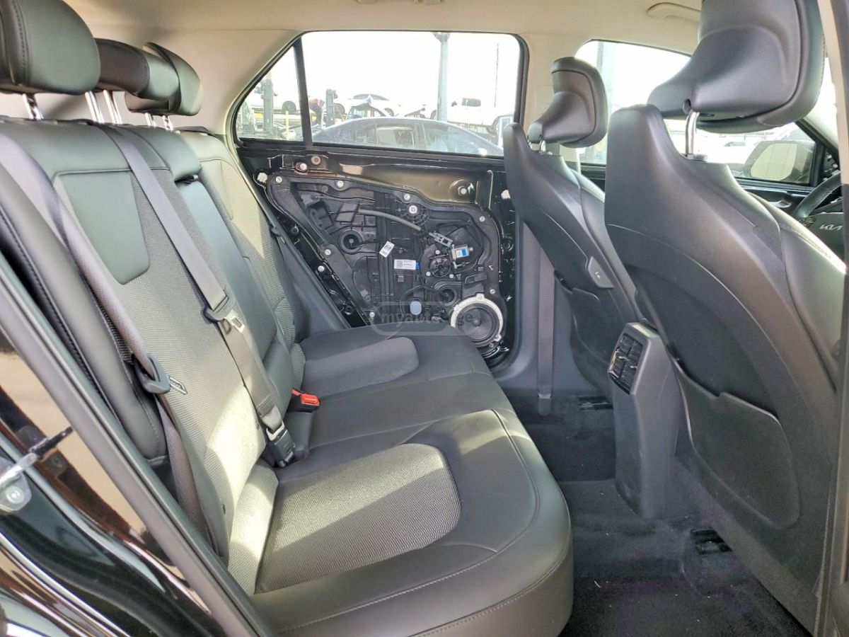 Kia EX — миниатюра 5