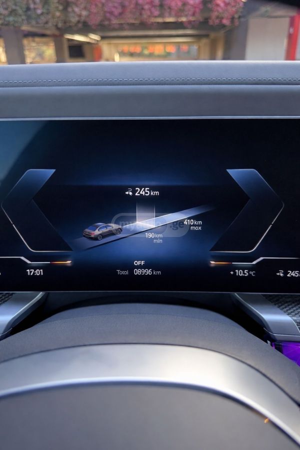 BMW I7 - фото 10