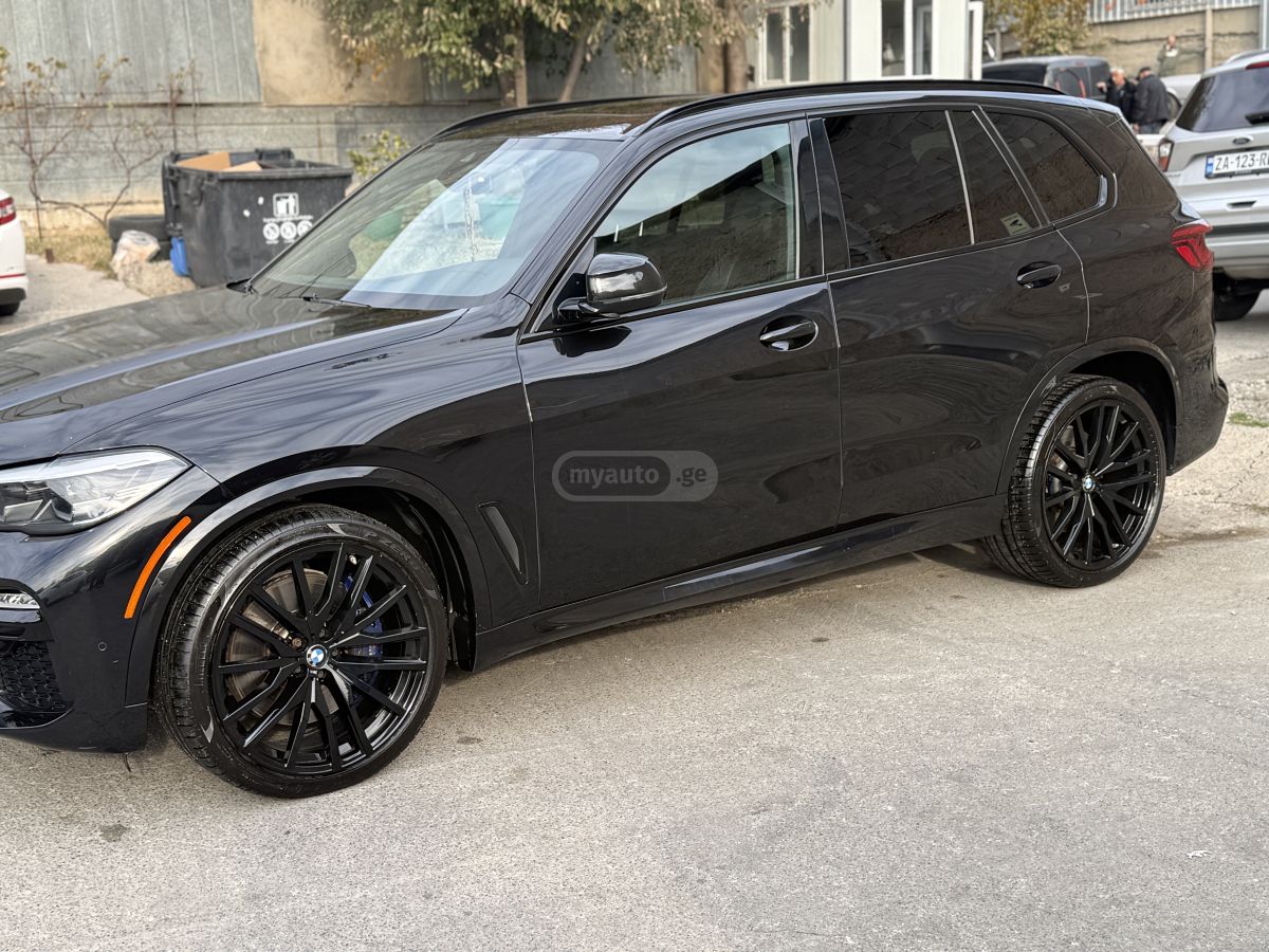 BMW X5 - фото 1