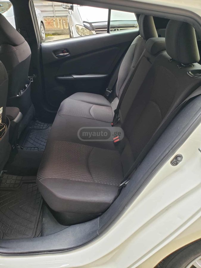 Toyota Prius - фото 10