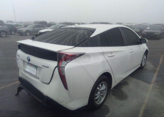 Toyota Prius - фото 12