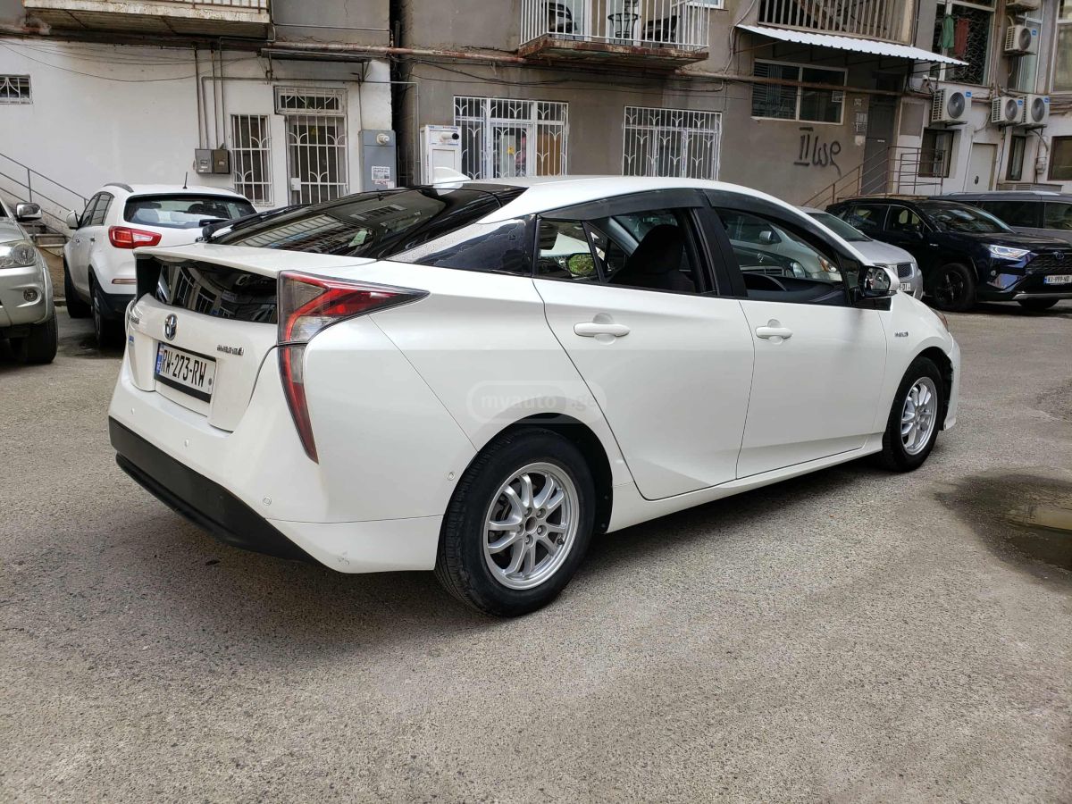 Toyota Prius - фото 6