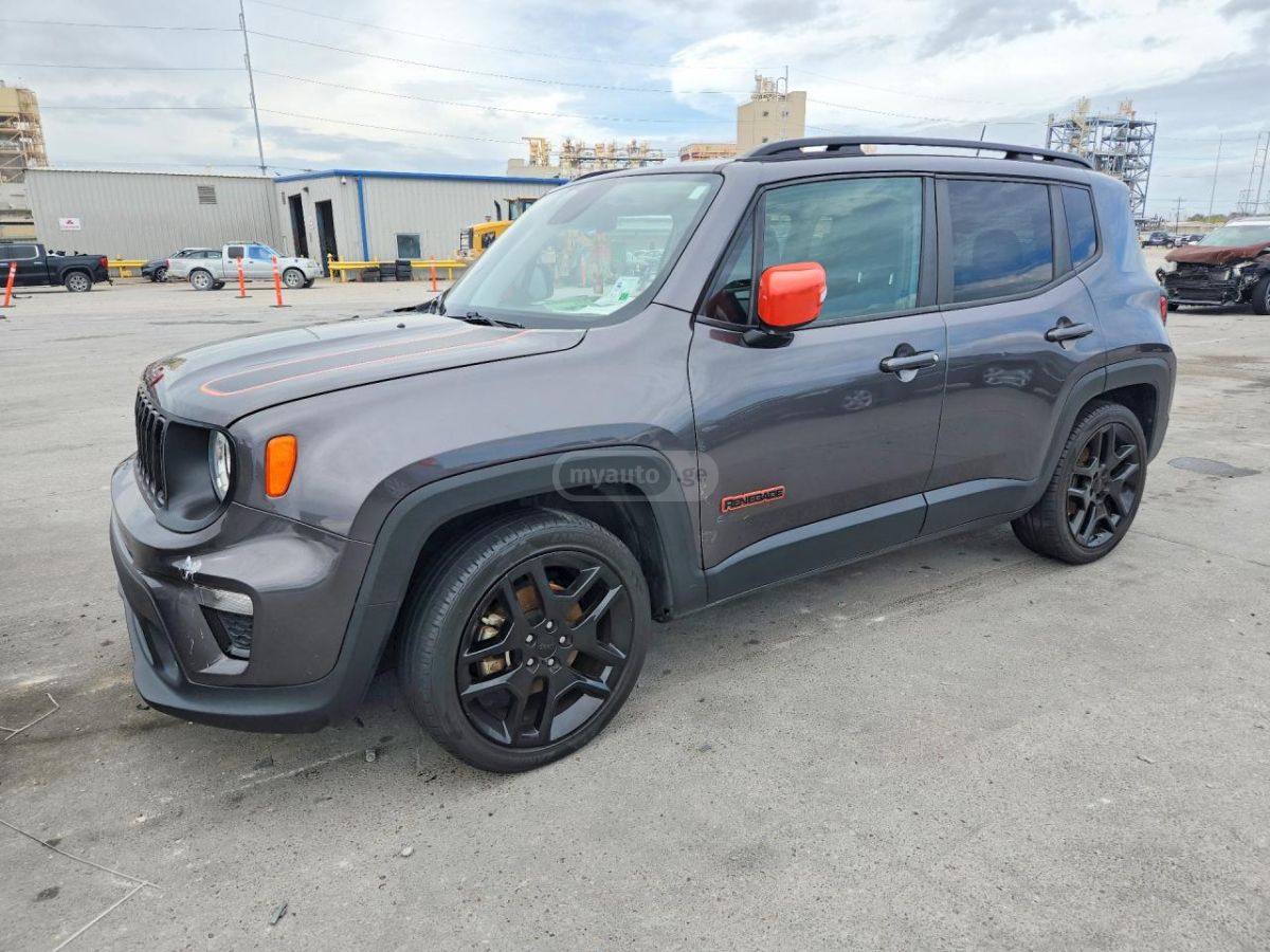 Jeep Renegade - фото 1