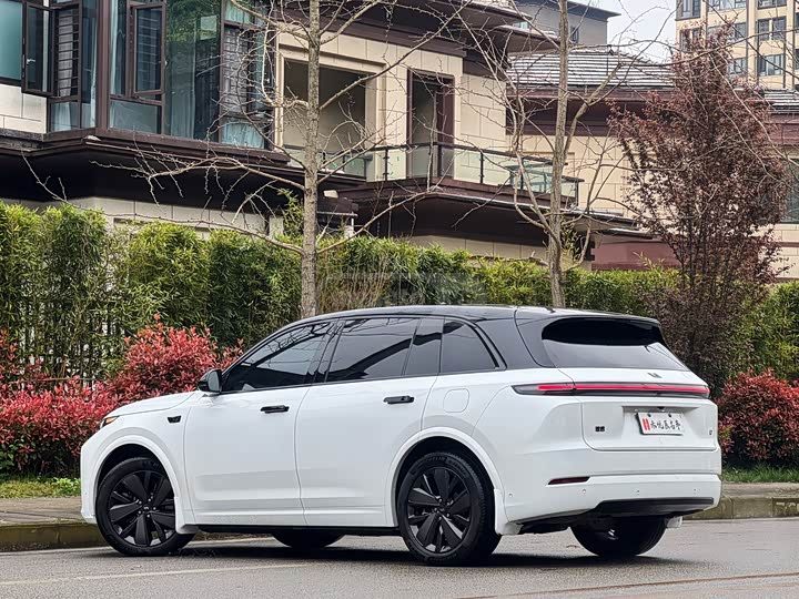 Li Xiang L7 Max Smart Refreshed Edition 2025 — миниатюра 4