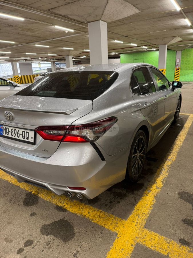 Toyota Camry - фото 5