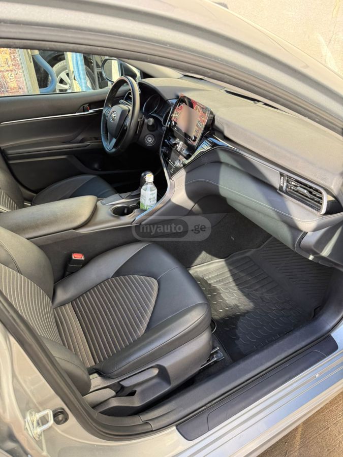 Toyota Camry - фото 7