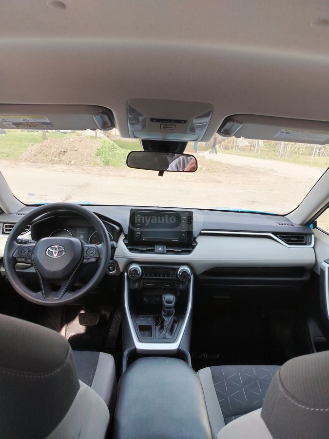 Toyota RAV 4 - фото 10