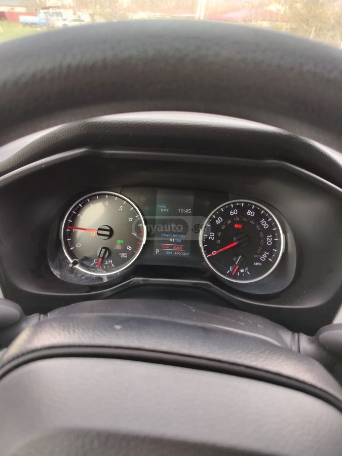 Toyota RAV 4 - фото 14