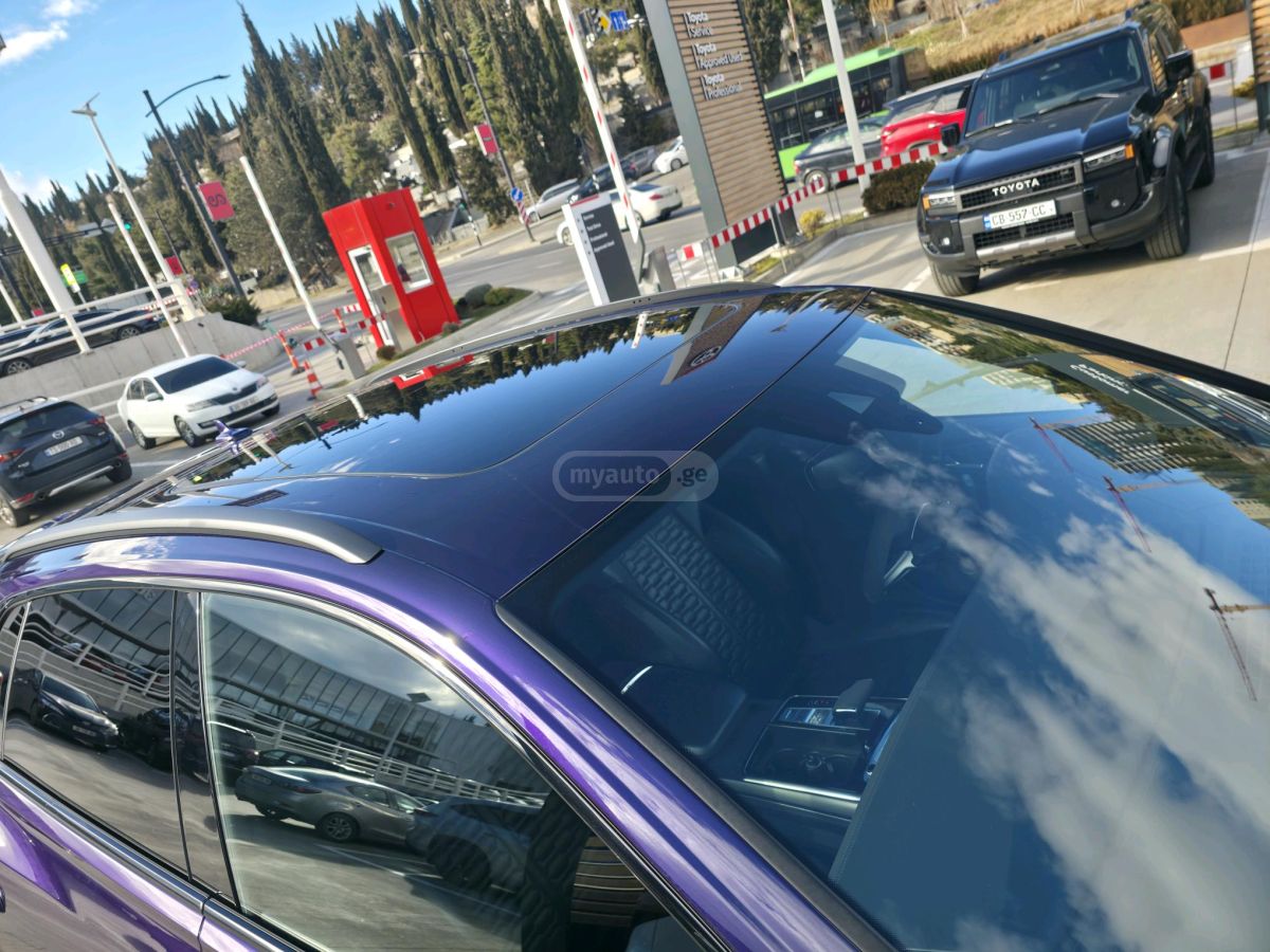 Audi 4.0T 4dr All-Wheel Drive quatt — миниатюра 10