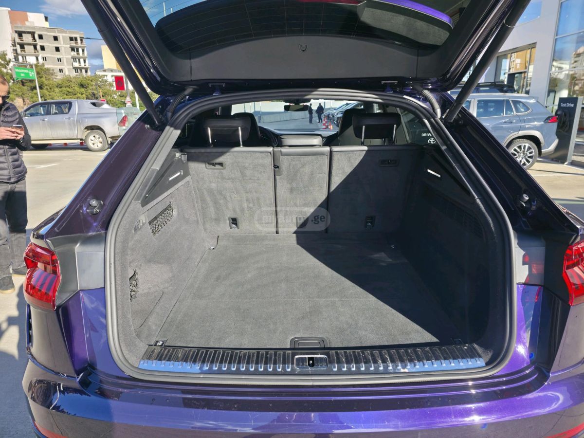 Audi 4.0T 4dr All-Wheel Drive quatt — миниатюра 11