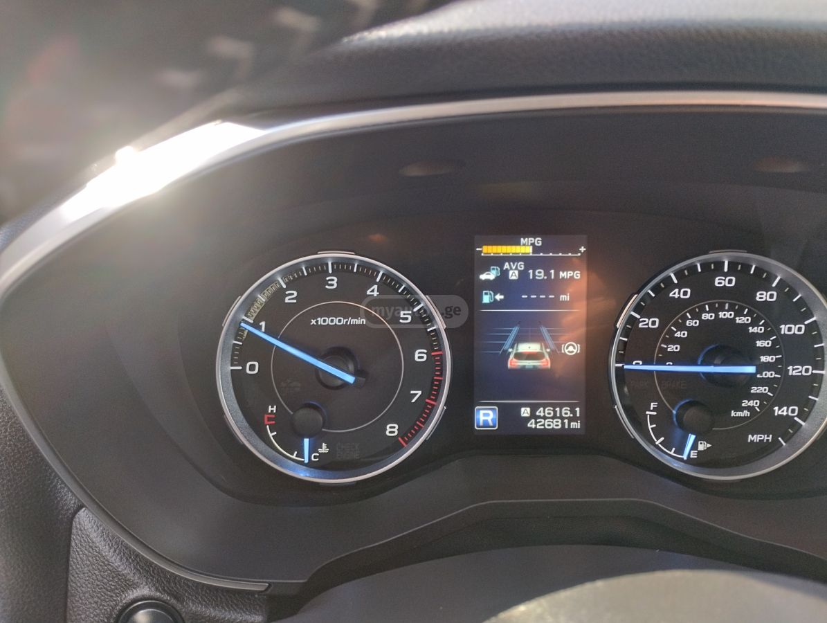 Subaru Limited All-Wheel Drive CVT — миниатюра 12