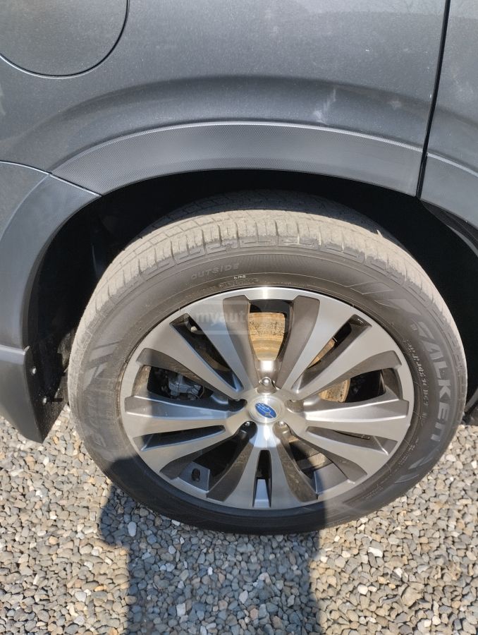 Subaru Limited All-Wheel Drive CVT — миниатюра 3