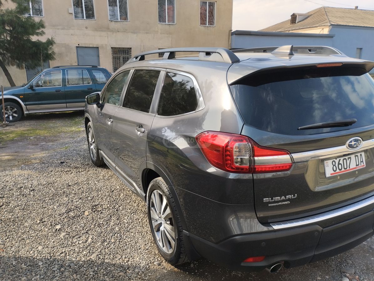 Subaru Limited All-Wheel Drive CVT — миниатюра 6