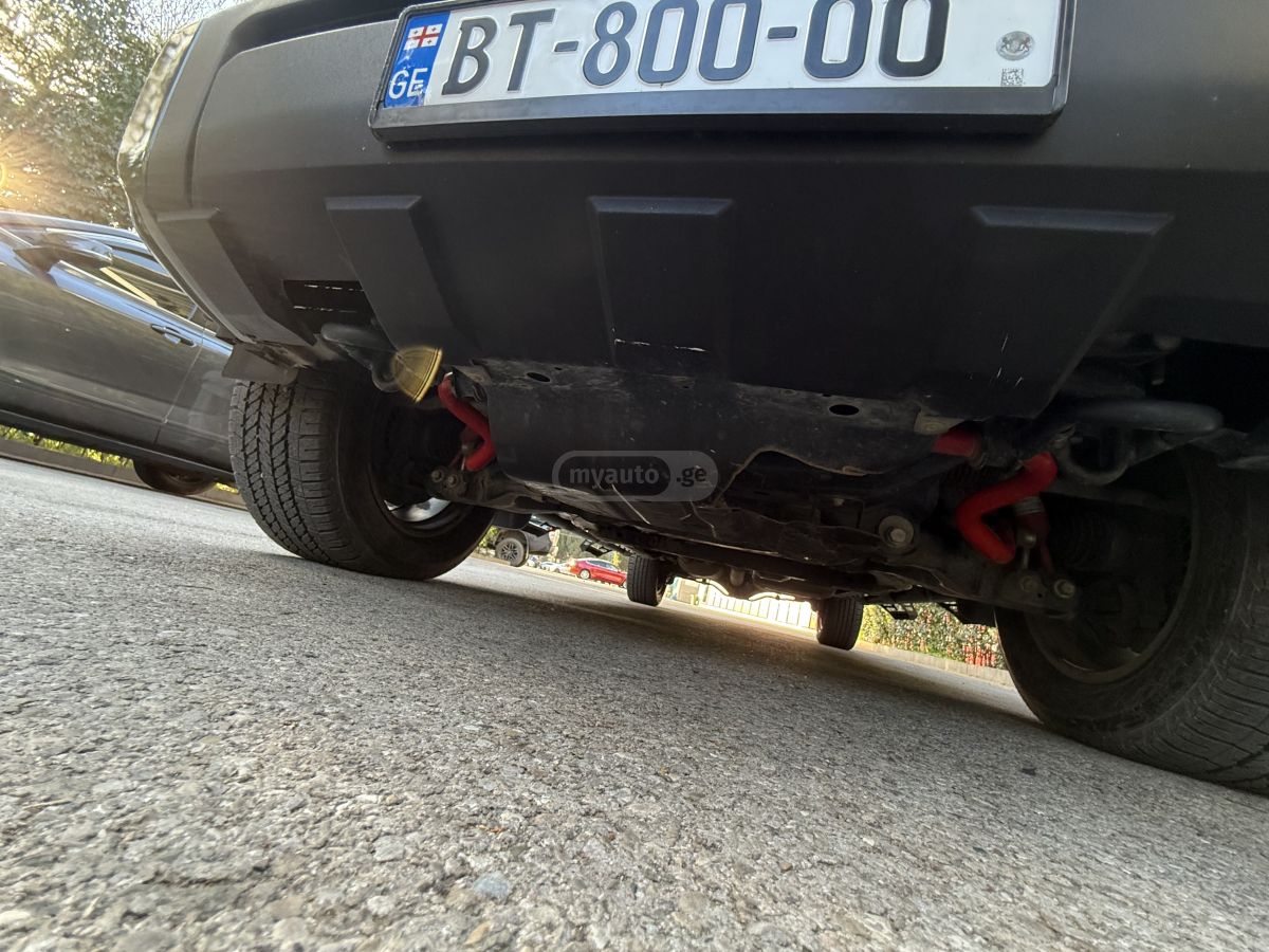 Toyota Tundra - фото 11