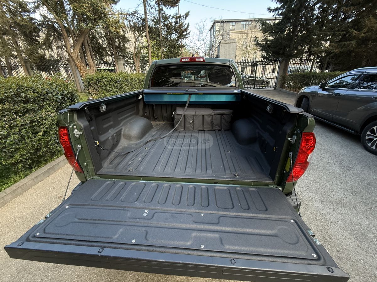 Toyota Tundra - фото 6