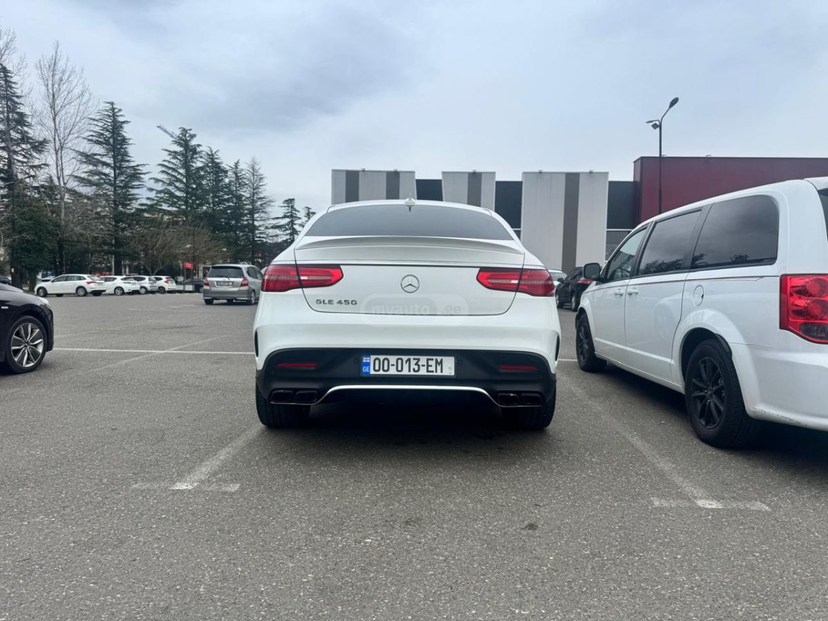 Mercedes-Benz GLE Coupe - фото 1