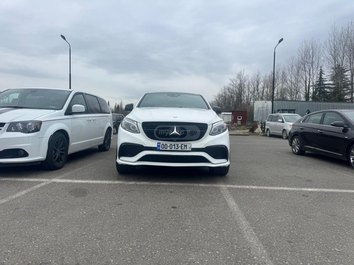 Mercedes-Benz GLE Coupe - фото 8