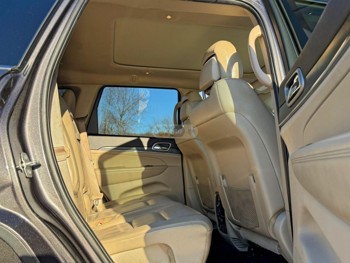 Jeep Grand Cherokee - фото 6