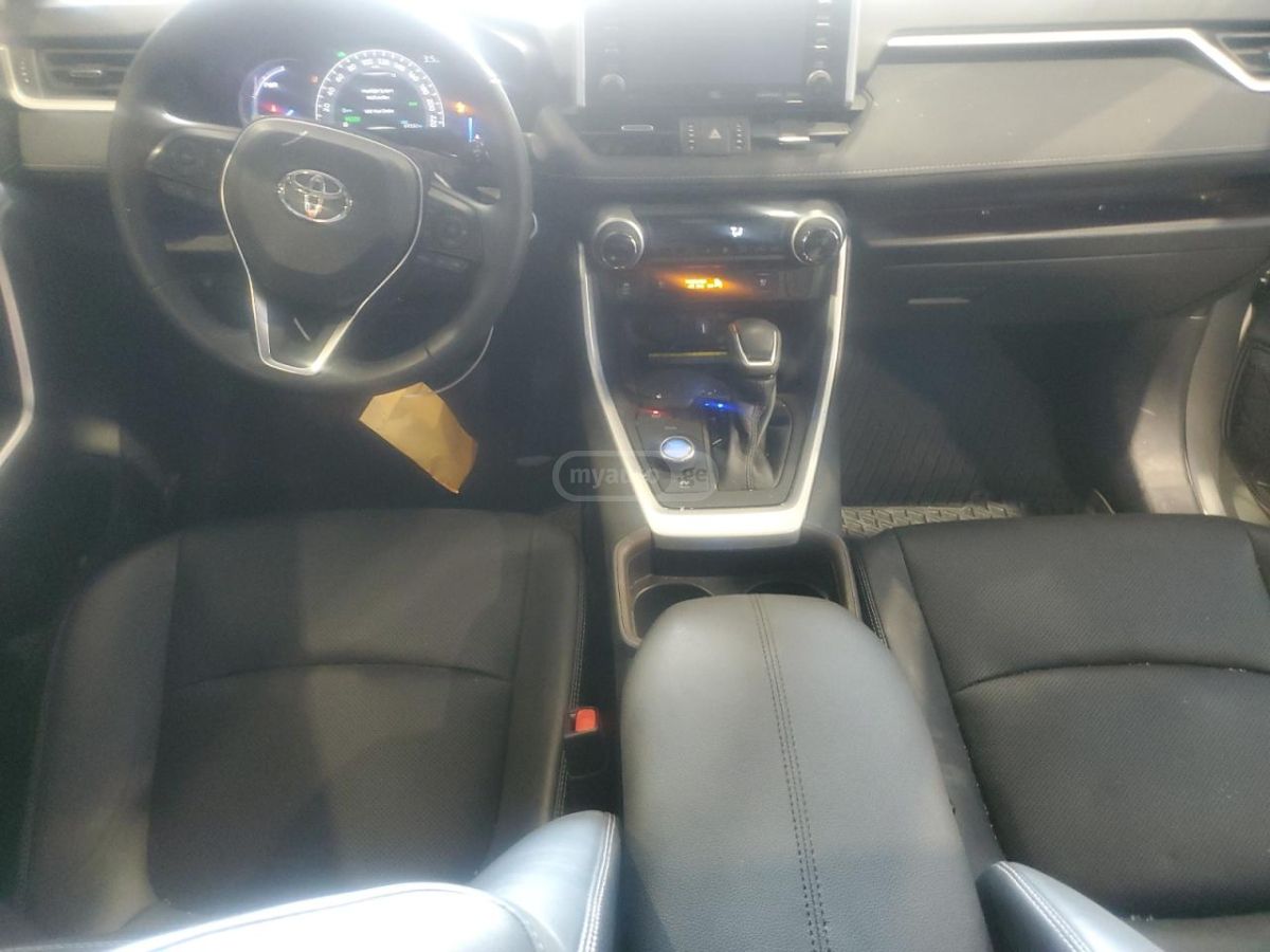 Toyota RAV 4 - фото 8