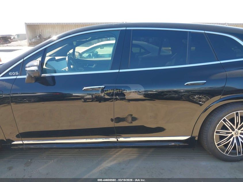 Mercedes-Benz EQS 2023 — миниатюра 14