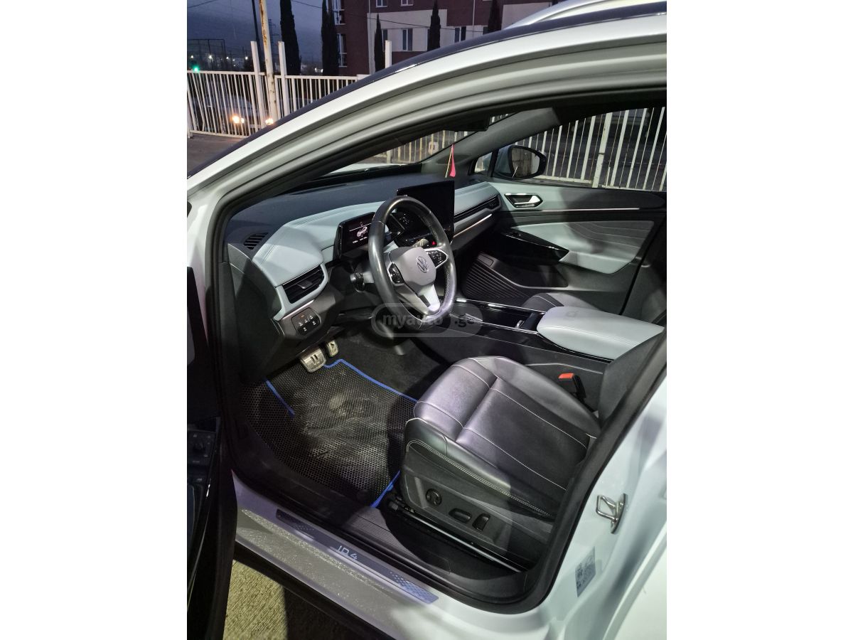 Volkswagen ID 4 - фото 5