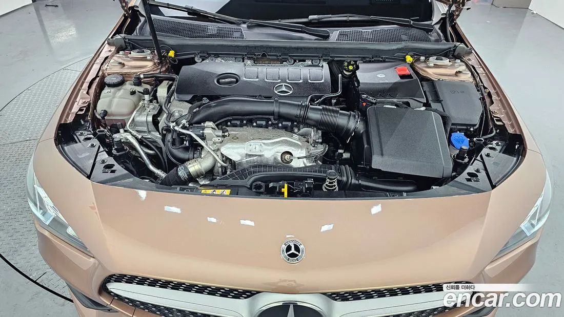 Mercedes-Benz CLA 45 AMG 2022 — миниатюра 6