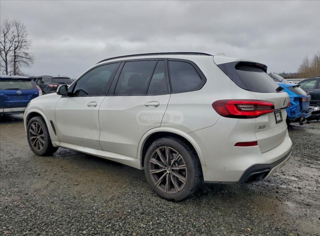 BMW xDrive40i 4dr All-Wheel Drive — миниатюра 2